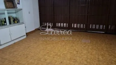 Terraced house on Sabino Arana Street photo 34