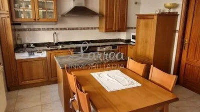 Terraced house on Sabino Arana Street photo 7