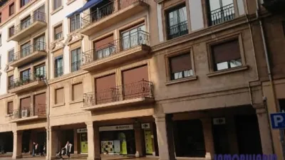 Apartment in Plaza Puente-Zubia photo 4