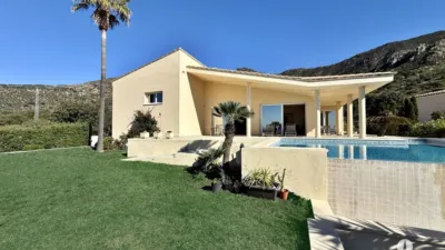 Chalet in Palau-Saverdera photo 2