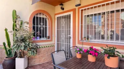 Chalet en venta en Playa Flamenca-Las Piscinas - Vista 5