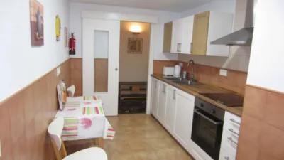 Apartamento en alquiler en Calle de María Barranco, Puerto Deportivo (Fuengirola)