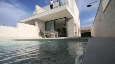 House on Calle Valle del Este photo 3