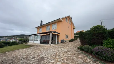 Chalet on Calle Escritora Pilar Cebreiro photo 6