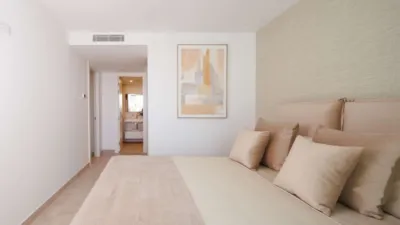 Apartment on Avenida de Santa Amalia photo 15