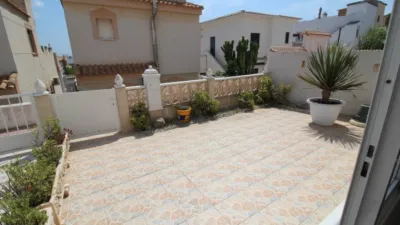 House on Calle C-Iniesta 13 photo 3