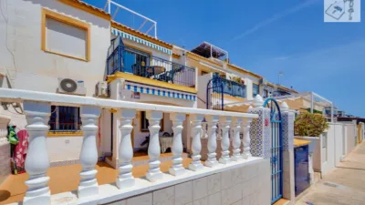 Casa – Torrevieja, Urbanización El Chaparral - Más