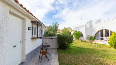 Casa – Orihuela, Urbanización Las Mimosas - La Chismosa, Urbanización la Florida - Más