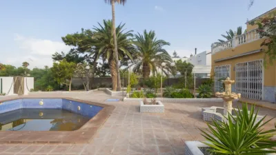 Chalet on Avenida Entremares photo 60