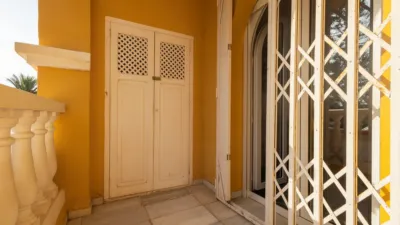 Chalet on Avenida Entremares photo 3