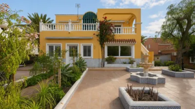 Chalet on Avenida Entremares photo 65