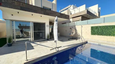 Chalet en Las Filipinas-Villamartín-Canal Norte photo 14
