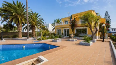 Chalet on Avenida Entremares photo 63
