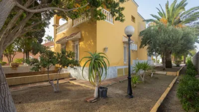Chalet on Avenida Entremares photo 58