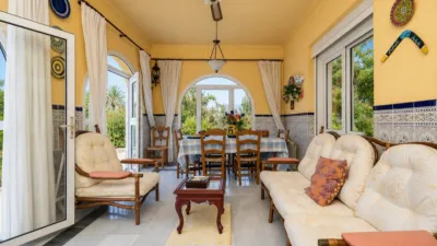 Chalet on Avenida Entremares photo 4