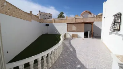 Chalet on Carrer de Espronceda photo 6