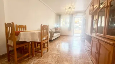 Pis – Torrevieja, Urbanización La Ceñuela - Més