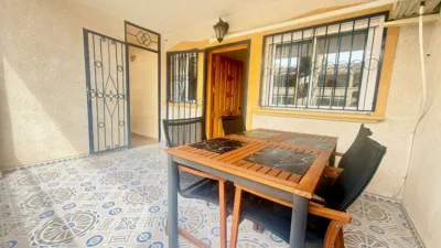 Pis – Torrevieja, Urbanización La Ceñuela - Vista 2