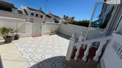 Casa en venta en Urbanització Horizonte, Punta Prima-Ciñuelica-Alameda del Mar (Distrito Orihuela Costa. Orihuela) de 159.000 €