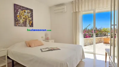 Chalet en venta en Calle del Sol, Cotobro (Almuñécar) de 950.000 €