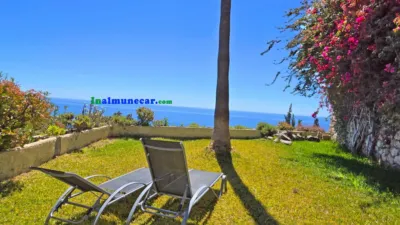 Chalet en venta en Calle del Sol, Cotobro (Almuñécar) de 950.000 €