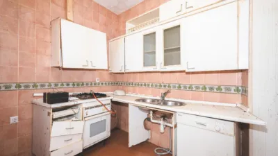 Casa en venta en Calle de los Arcos, Montijo de 75.000 €