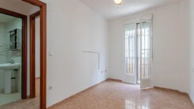 Flat on Calle de Catalina Marín photo 12