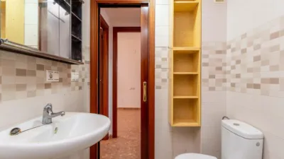 Flat on Calle de Catalina Marín photo 20