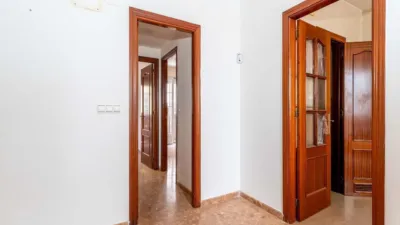 Flat on Calle de Catalina Marín photo 9