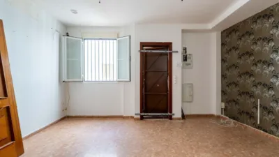 Flat on Calle de Catalina Marín photo 4