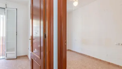 Flat on Calle de Catalina Marín photo 14