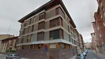 Duplex at 24 Leopoldo Lewin Street photo 3