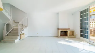 Semi-detached house in Lluminetes photo 4