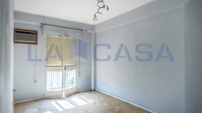 Apartment on Guadalcanal Street photo 27