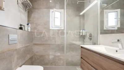 Attic in Barcelona photo 3