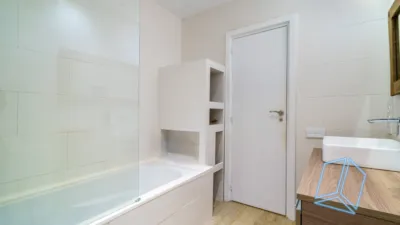 Semi-detached chalet in Barcelona photo 5