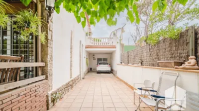 House in Barcelona photo 30