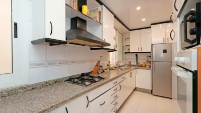Flat on Carrer de Lleida photo 3