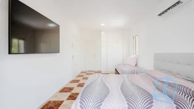 Chalet on Carrer de Tarragona photo 13