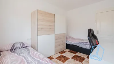 Chalet on Carrer de Tarragona photo 15
