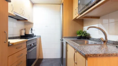 Semi-detached chalet in Barcelona photo 2