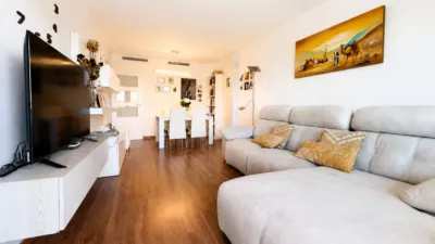Apartment on Carrer de Rosa de Luxemburg photo 2