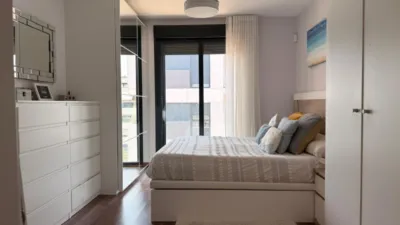 Apartment on Carrer de Rosa de Luxemburg photo 9