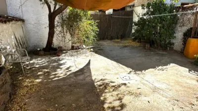 Semi-detached chalet on Maestro Falla Street photo 3