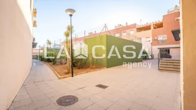 Apartment on Antoni Ros Marba Street photo 18