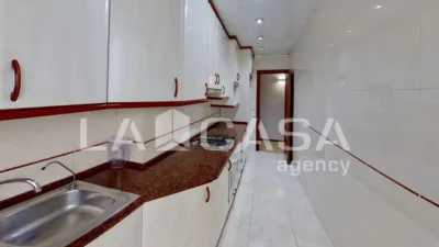 Flat in El Clot photo 6