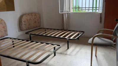 Apartment on Guadalcanal Street photo 49