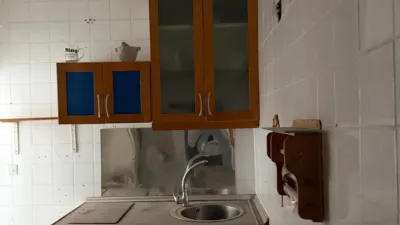 Apartment on Guadalcanal Street photo 14