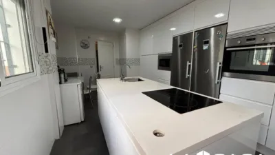 Semi-detached house on Calle del Genil photo 6