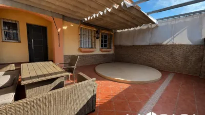 Semi-detached house on Calle del Genil photo 10